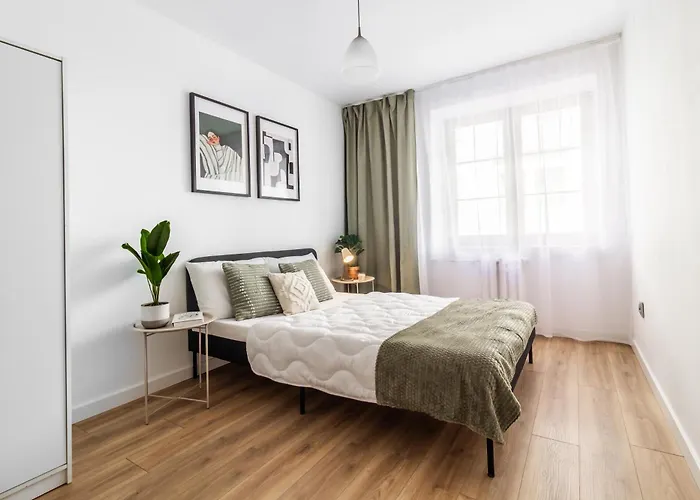 Old Town Rynek Ul Wiezienna Apartment