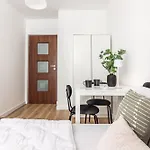 Old Town Rynek Ul Wiezienna Apartment