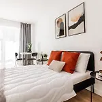 Apartment Old Town Rynek Ul Wiezienna Breslau