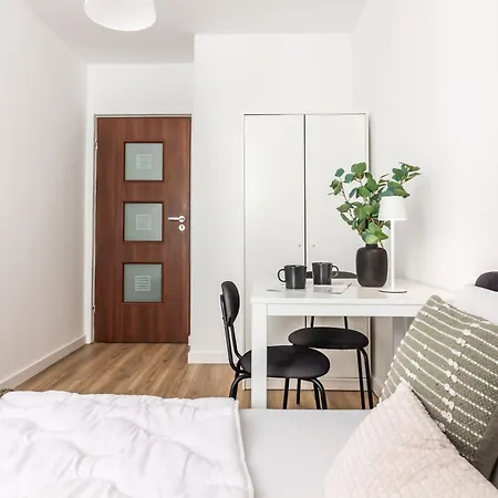 Old Town Rynek Ul Wiezienna Apartment