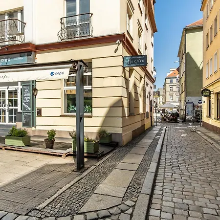 Old Town Rynek Citystay Ul Wiezienna * Wroclaw