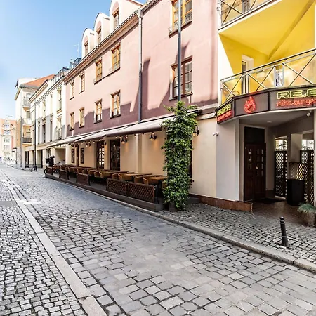 Old Town Rynek Ul Wiezienna Apartment